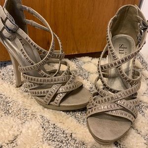 Shi by Journeys